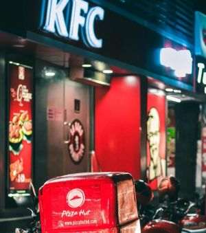 TradeVille: Sphera Franchise, afectată de prudenţa consumatorilor